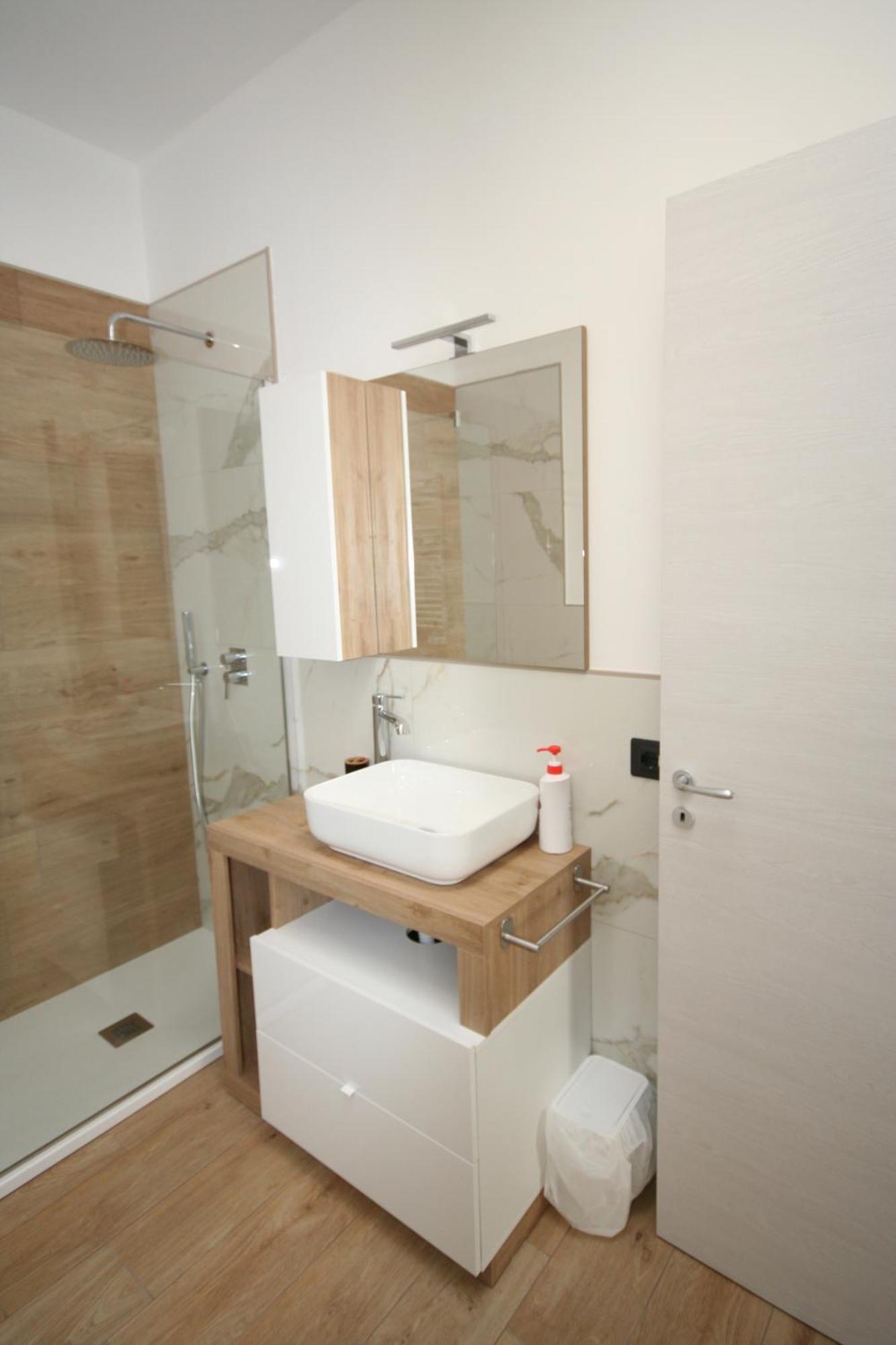 B&B Luxhome Catanzaro Bagian luar foto
