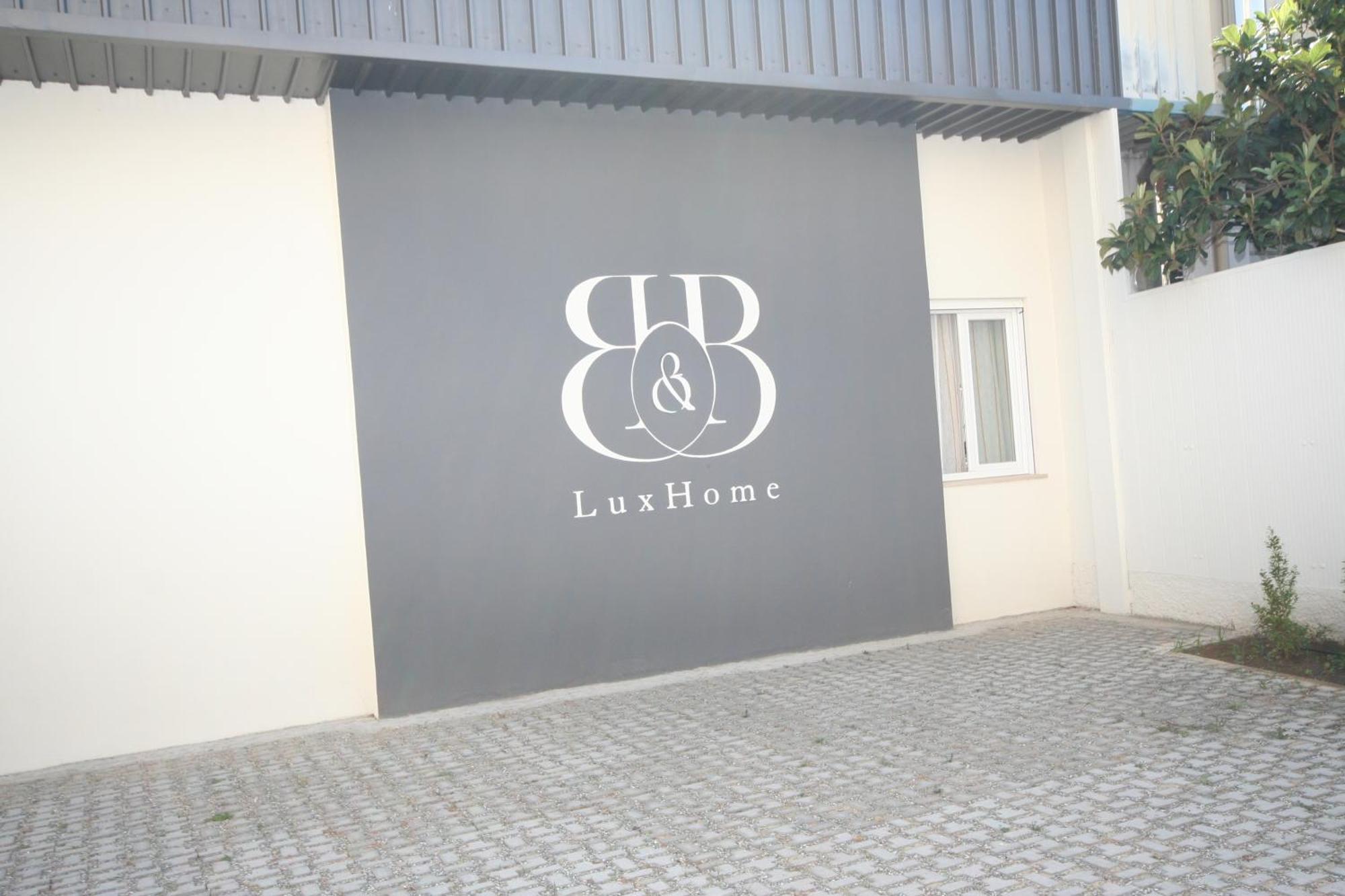 B&B Luxhome Catanzaro Bagian luar foto