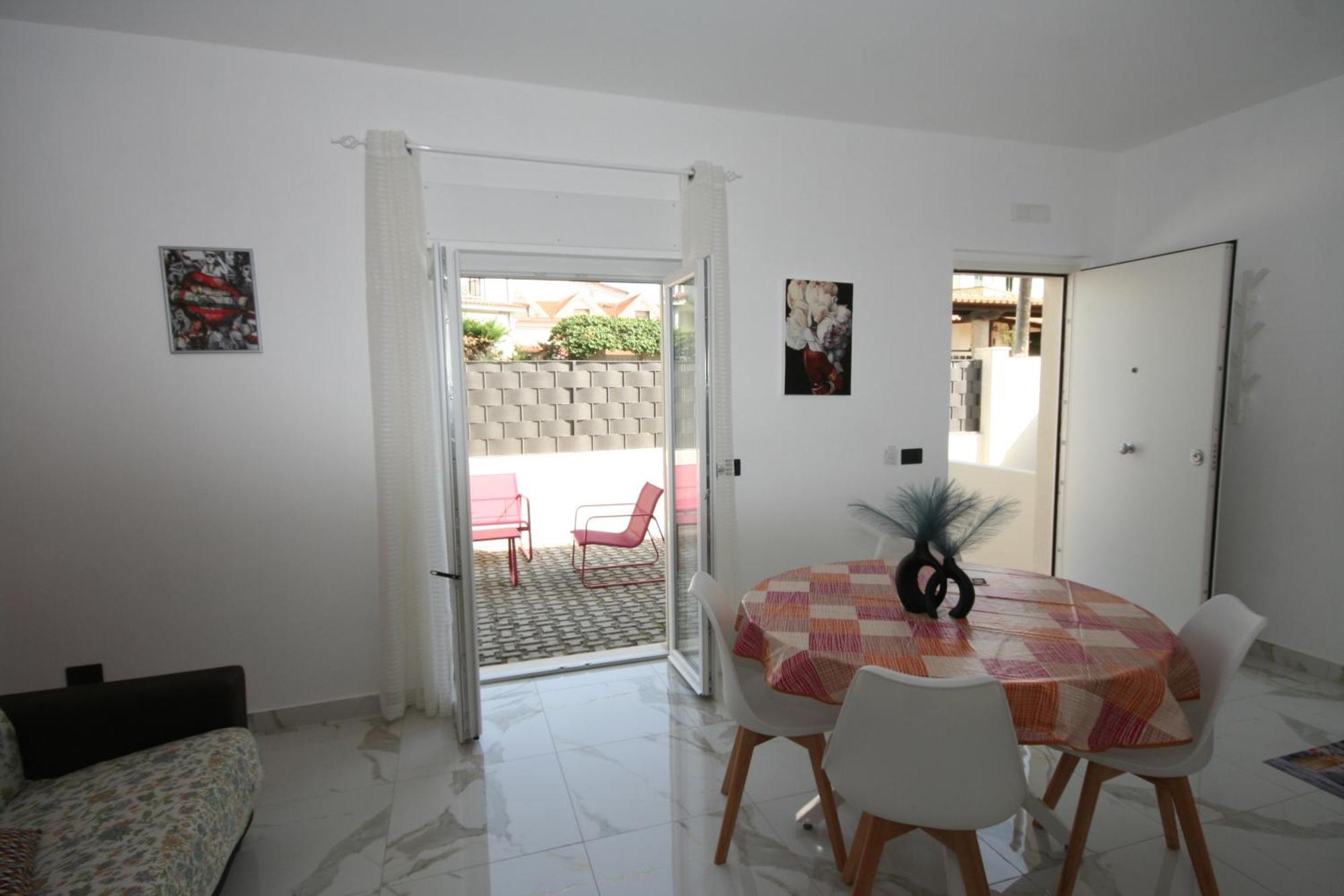 B&B Luxhome Catanzaro Bagian luar foto