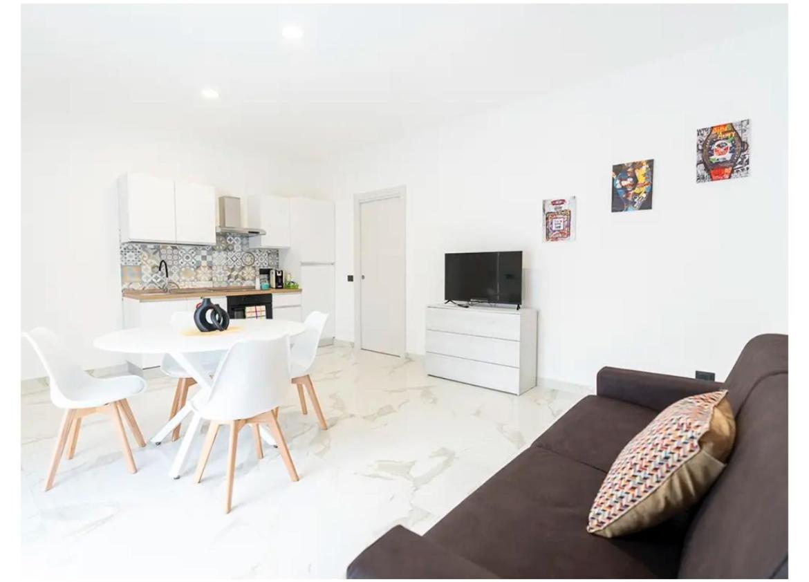 B&B Luxhome Catanzaro Bagian luar foto